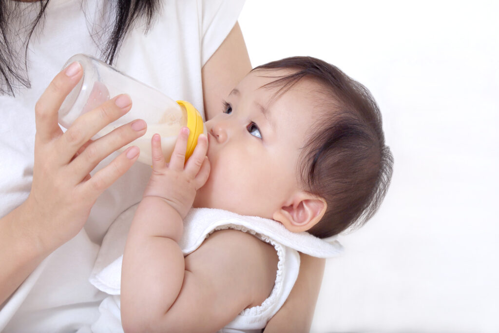 赤ちゃんの粉ミルクの調乳